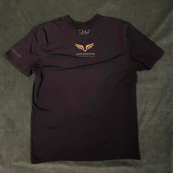 Under armor skeleton frog tee - Picture 3 of 3